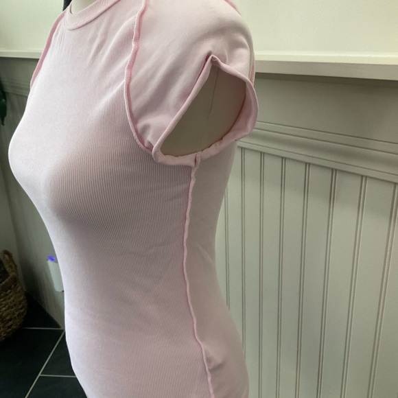 We The Free Ribbed Baby Tee Pink | Exposed Seams | Medium | NWT - Picture 3 of 4